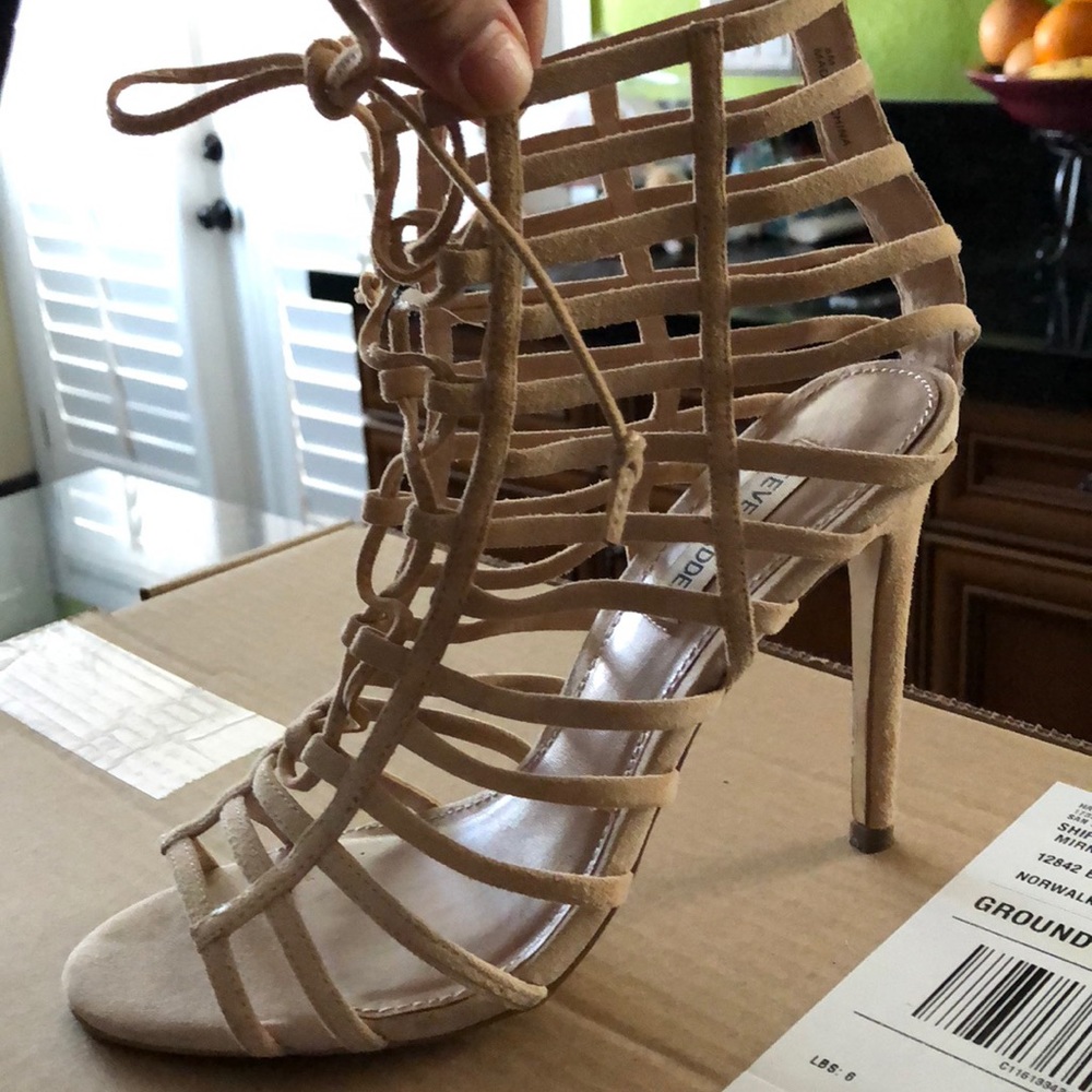 Steve Madden Strappy heels